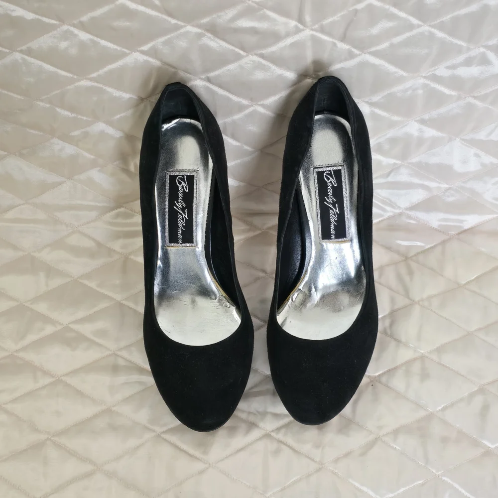 Betsey Johnson Black Suede Rhinestone Platform Pumps - Picture 6 of 6